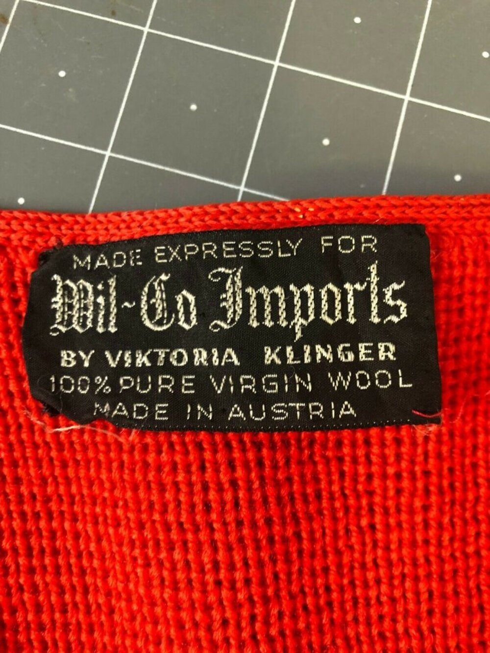 Wil-Co Imports Women's Red 100% Wool Sz. S/M Sweater Austria Viktoria Klinger - Picture 5 of 5
